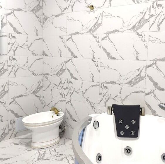 هتل G Ayrat Hoji Ota