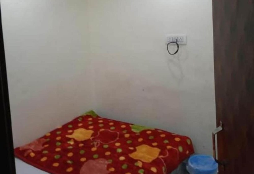 酒店 Goroomgo Raahi Palace Kanpur