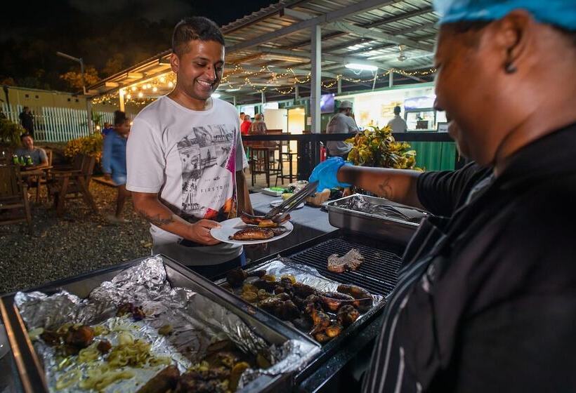 هتل Green Hills Pebac Pngcr