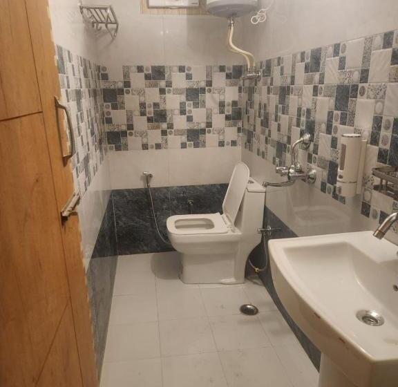 호텔 Gp Guest House Nainital   Excellent Customer Choice   Best Seller