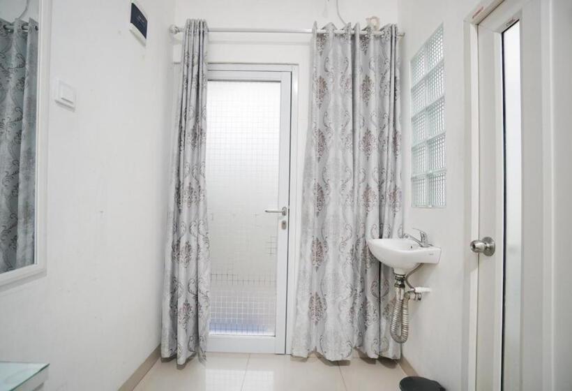 Отель Griya Sawamah Syariah Mitra Reddoorz