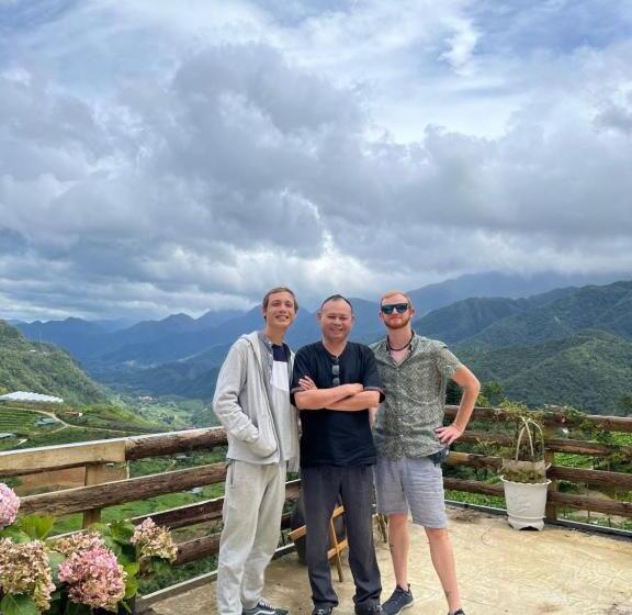 هتل Hà Lù Homestay