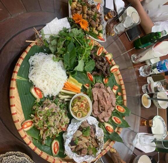 هتل Hà Lù Homestay