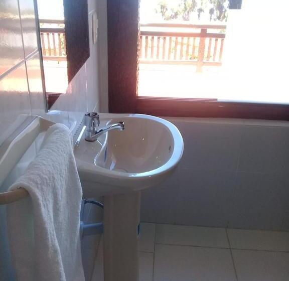 Отель Hostal Quilla Wasi Isla Del Sol