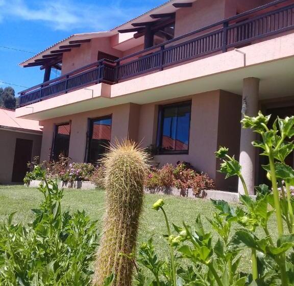 Отель Hostal Quilla Wasi Isla Del Sol