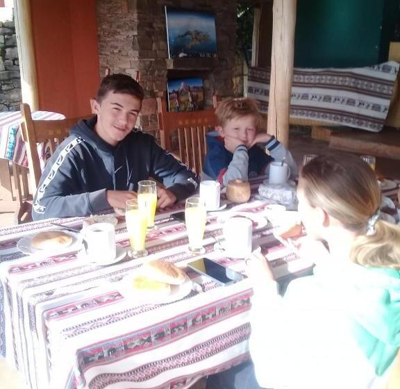 Отель Hostal Quilla Wasi Isla Del Sol