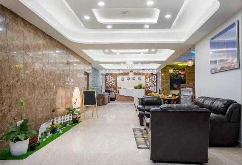 Iroomz Hotel Rainbow Bliss