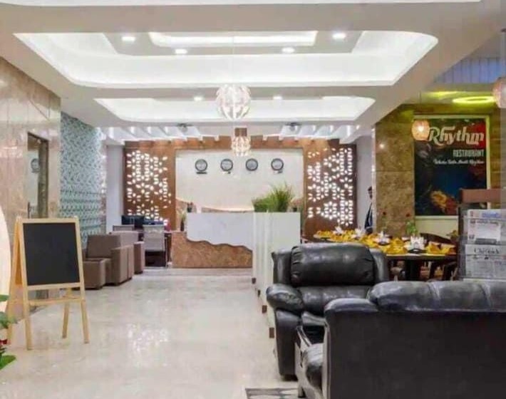 Iroomz Hotel Rainbow Bliss