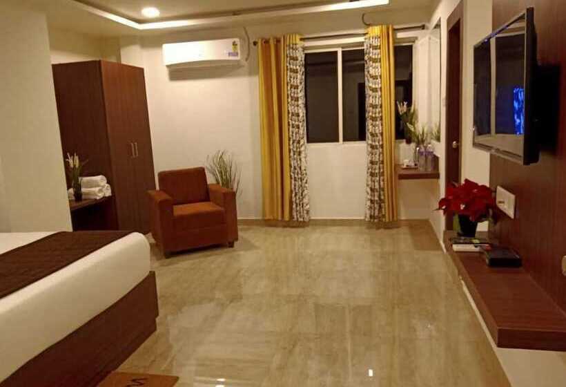 Iroomz Hotel Rainbow Bliss