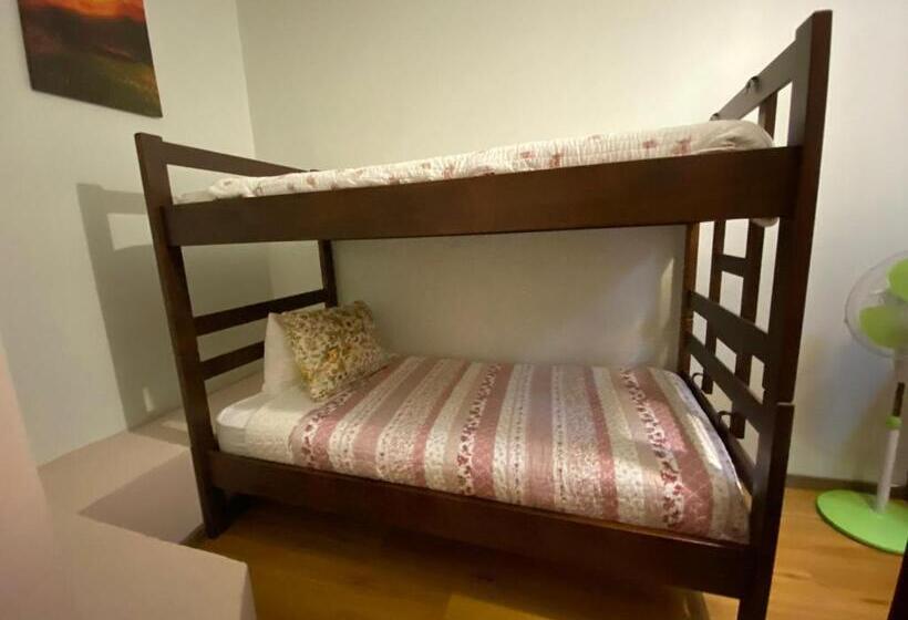 فندق Katarsy´s Hostel