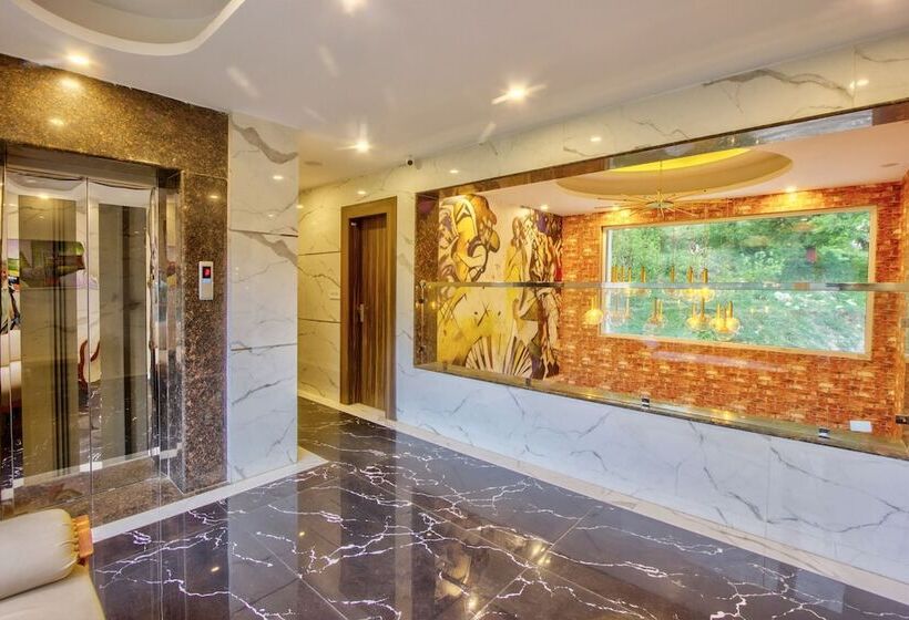 ホテル Katson Blue Manali