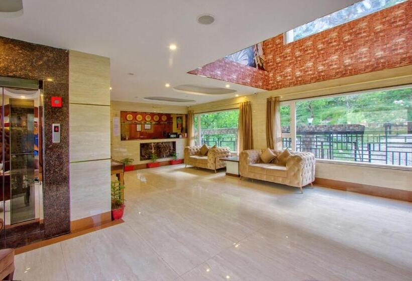 ホテル Katson Blue Manali