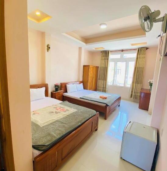 هتل Khách Sạn Quang Vinh