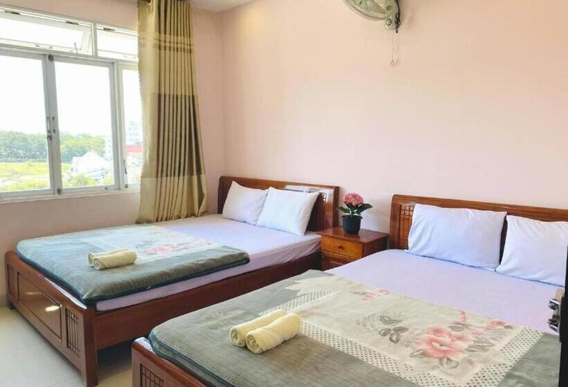 هتل Khách Sạn Quang Vinh