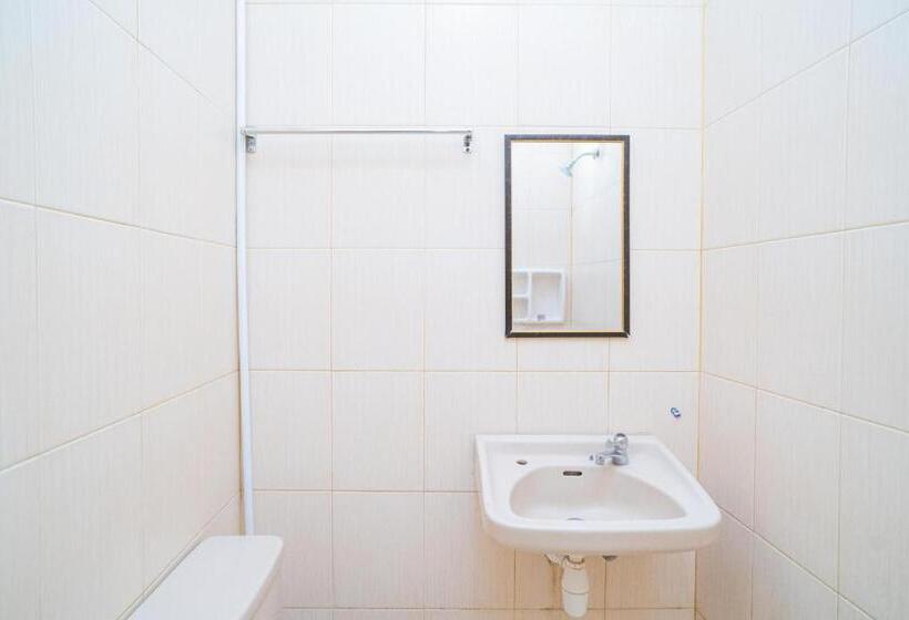 ホテル Koolkost Syariah At Kanwa Surabaya   Minimum Stay 30 Nights