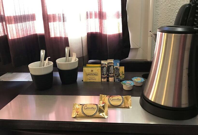 فندق Kyriad Dol De Bretagne