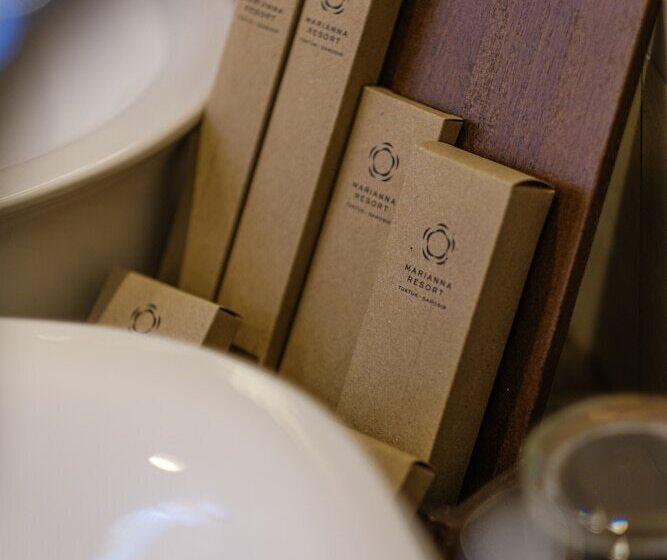 酒店 Marianna Resort & Convention Tuktuk Samosir