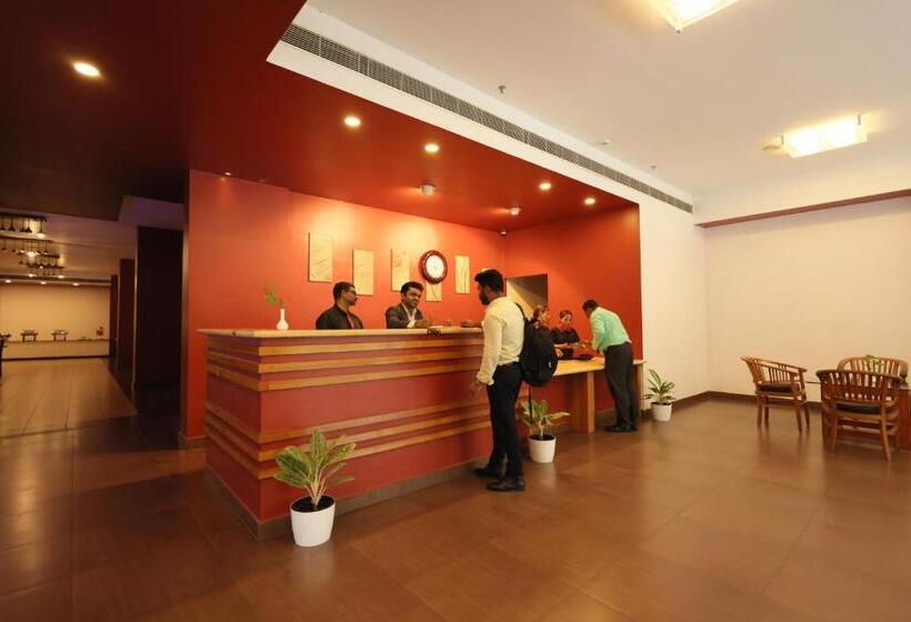 Отель Misty Gate