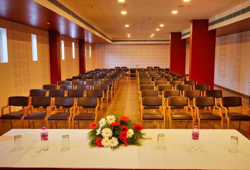 Отель Misty Gate