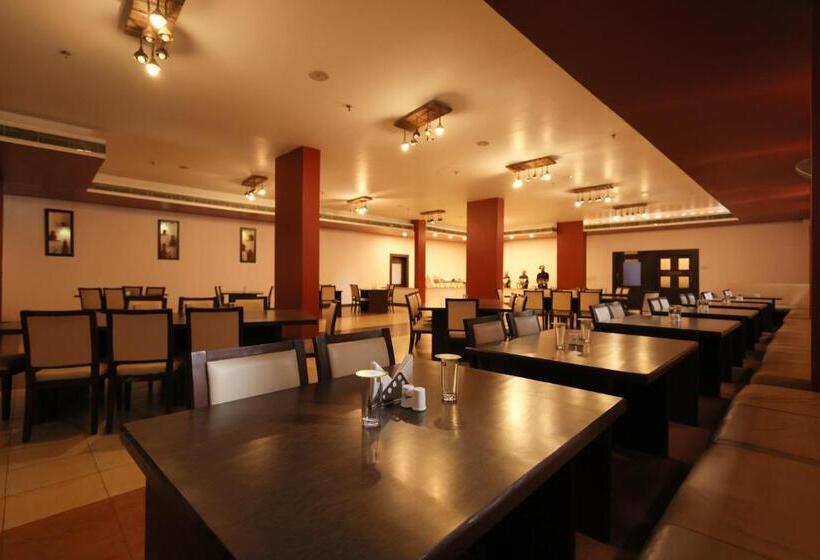 Отель Misty Gate