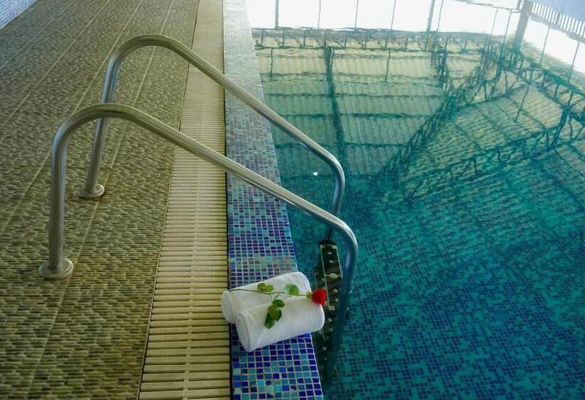 Отель Misty Gate