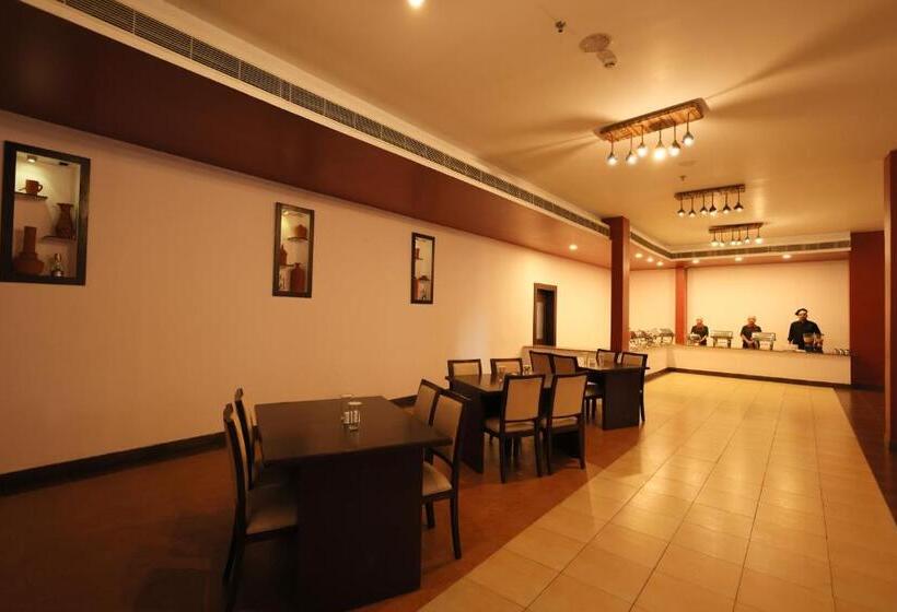 Отель Misty Gate