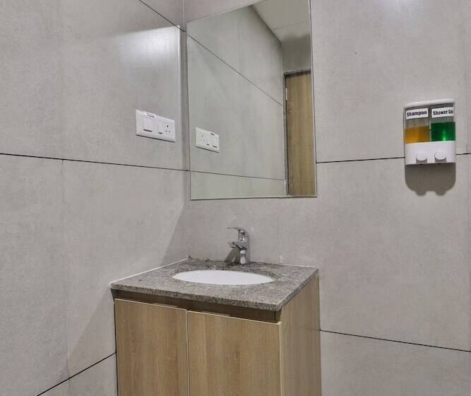 בית מלון כפרי Monville