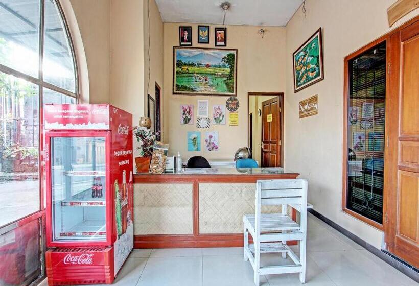 호텔 Oyo 92851 Homestay Borobudur Specpacker Syariah