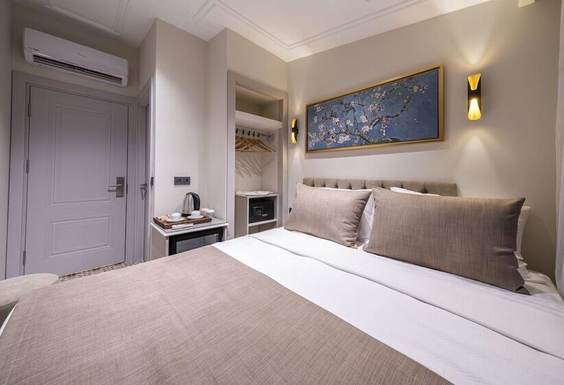 هتل Pera Luna Premium