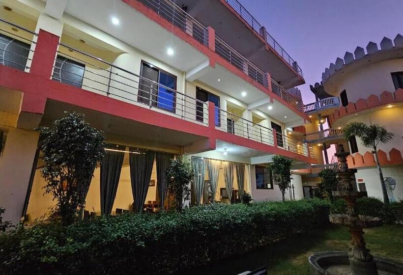 Отель Roopam Palace