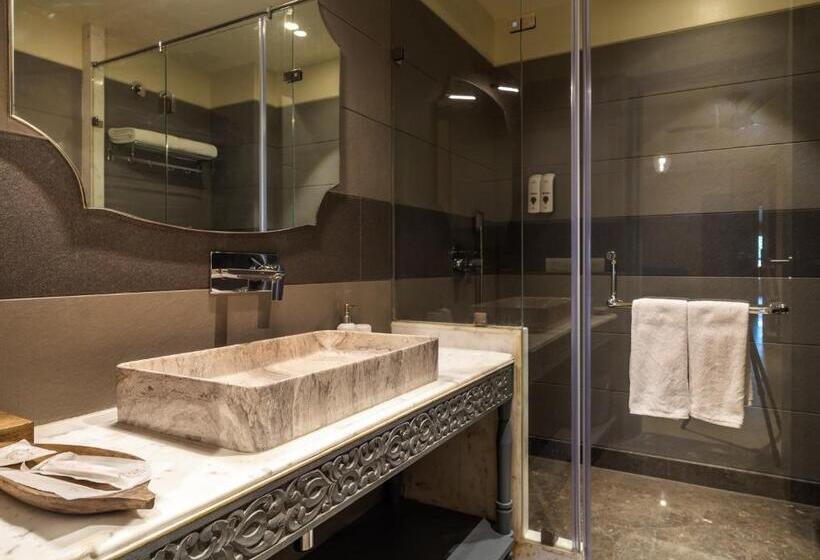 هتل Rupal Residency