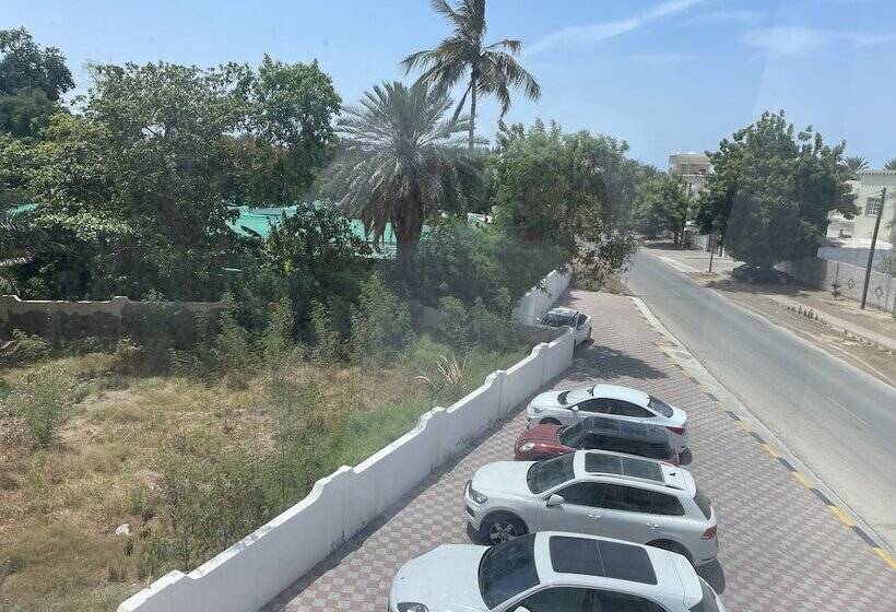 Season Inn Hotel_al Hail