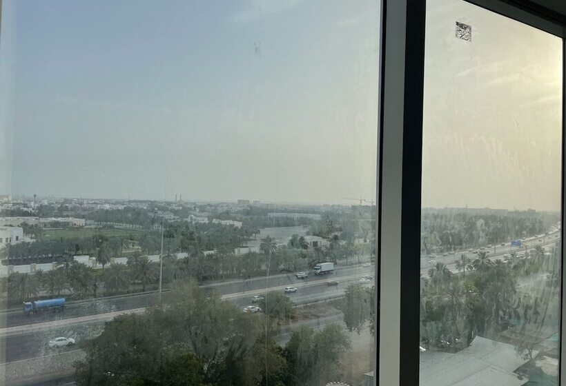 Season Inn Hotel_al Hail