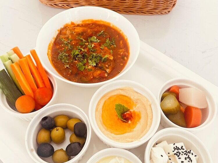 Season Inn Hotel_al Hail