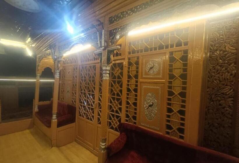 ホテル Shamus Maqbool Group Of Houseboat