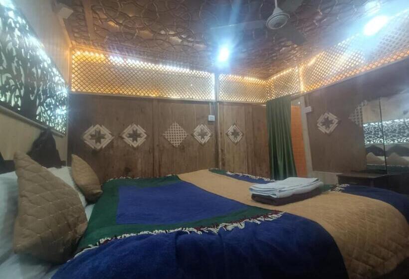 ホテル Shamus Maqbool Group Of Houseboat