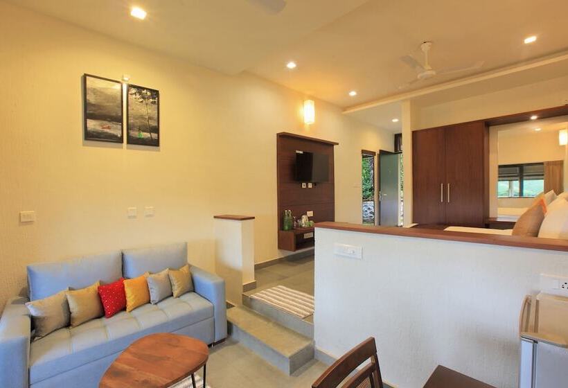 فندق Tea Terrain Resorts & Spa