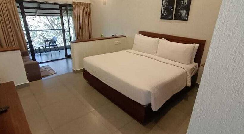 فندق Tea Terrain Resorts & Spa