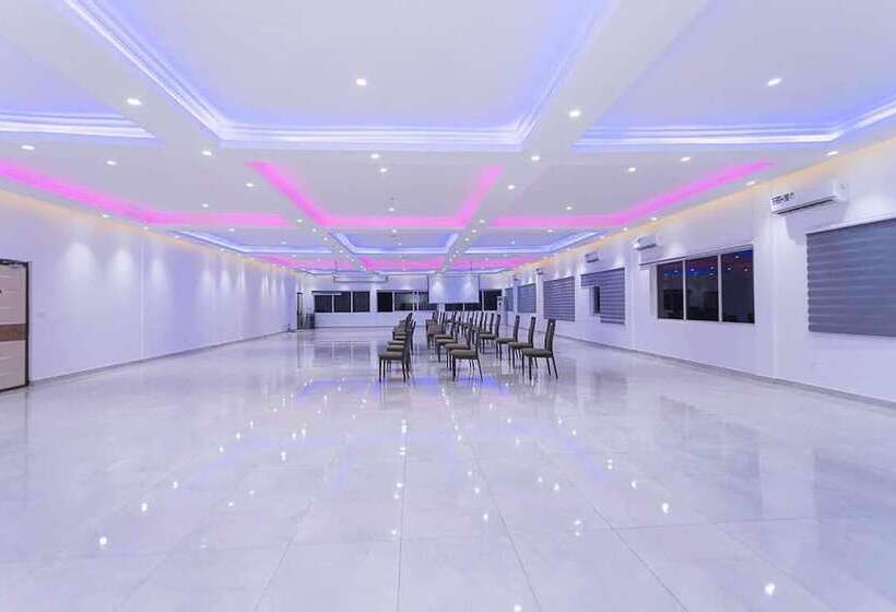 בית מלון כפרי The Platinum Bay