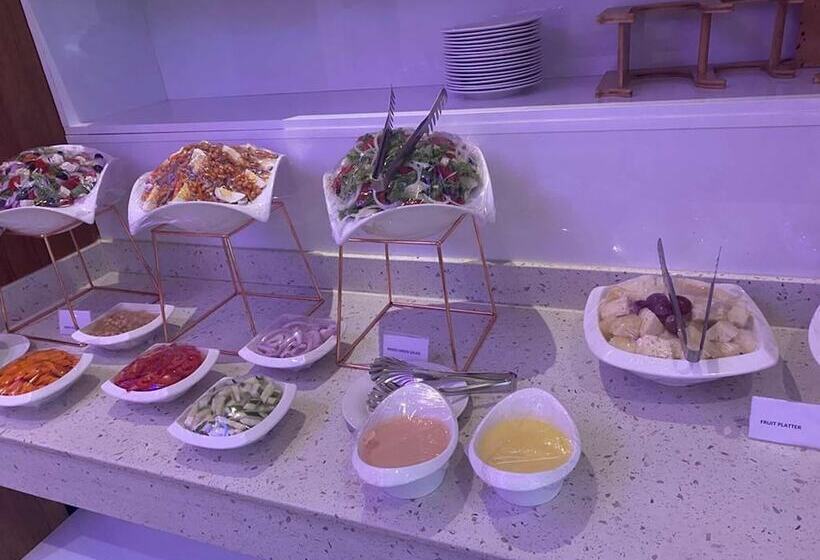 فندق The Platinum Bay