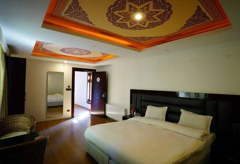 Hotel The Shanti Nest At Boutique