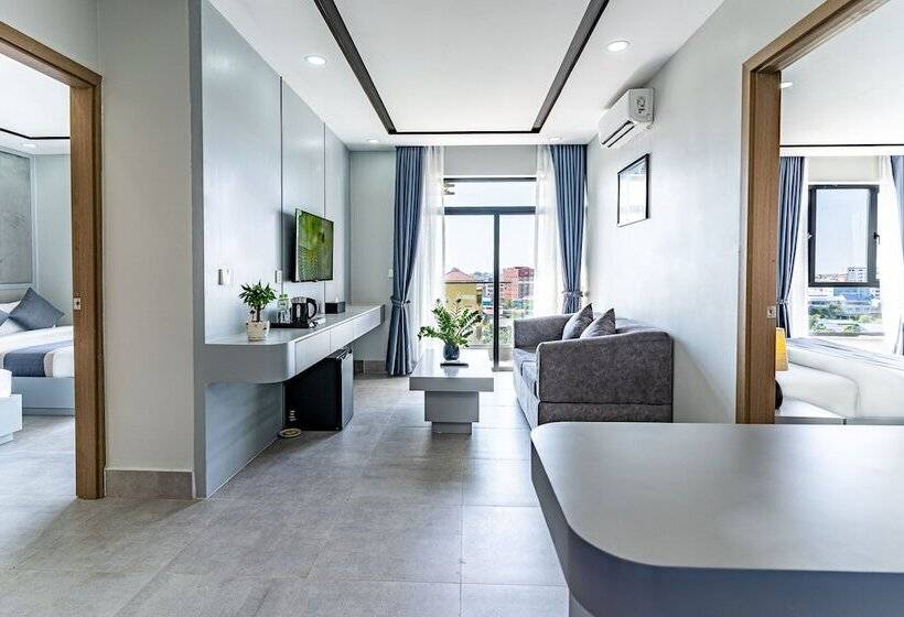 ホテル The Square Kampot