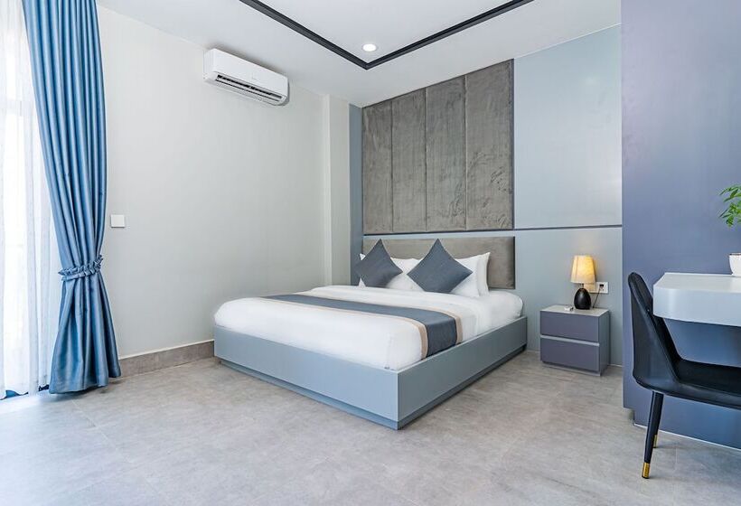 ホテル The Square Kampot