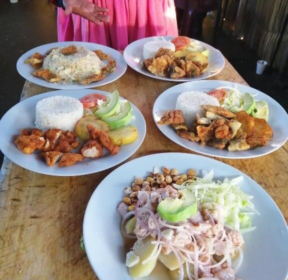 酒店 Urosfood & Titiqaqa Lodge