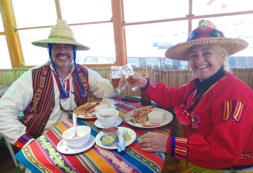 酒店 Urosfood & Titiqaqa Lodge