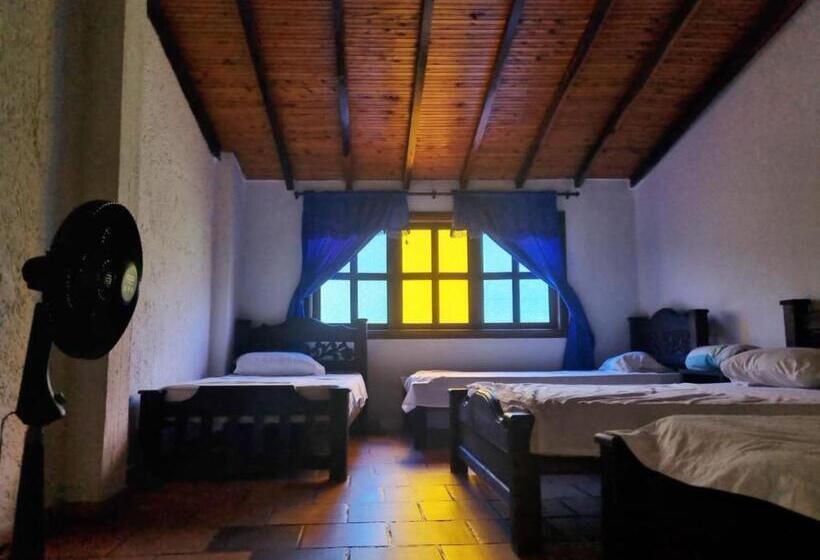 فندق Villa Lucila