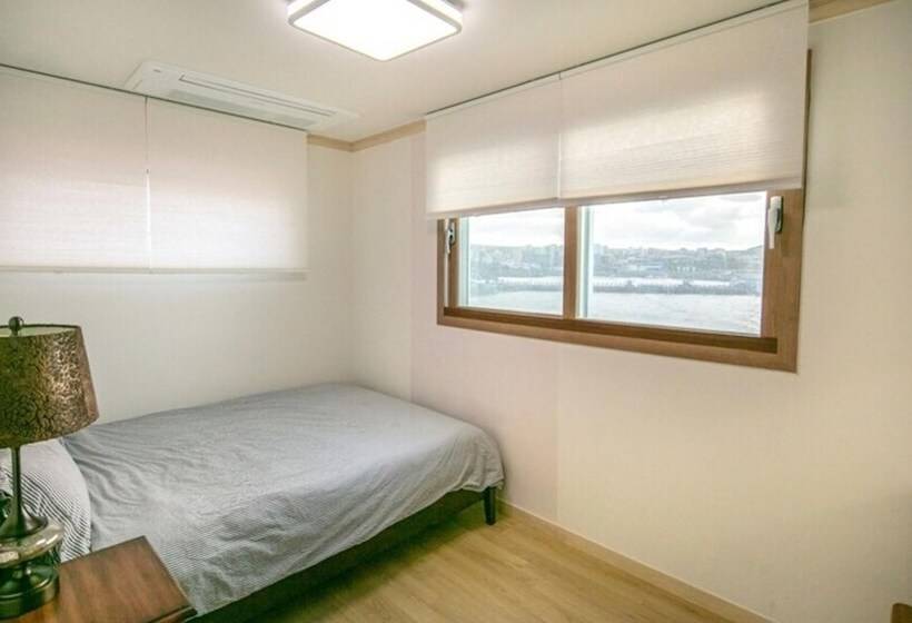 Jeju Hello Sea Pension