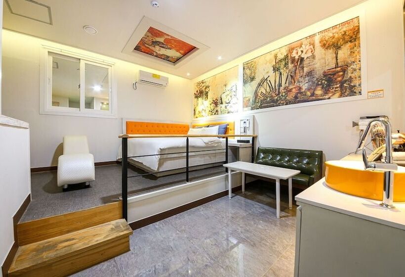 Jeongeup Khan Self Check In Motel