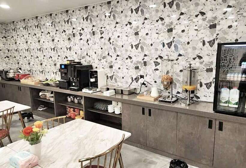 汽车旅馆 Adele In Gyeongju