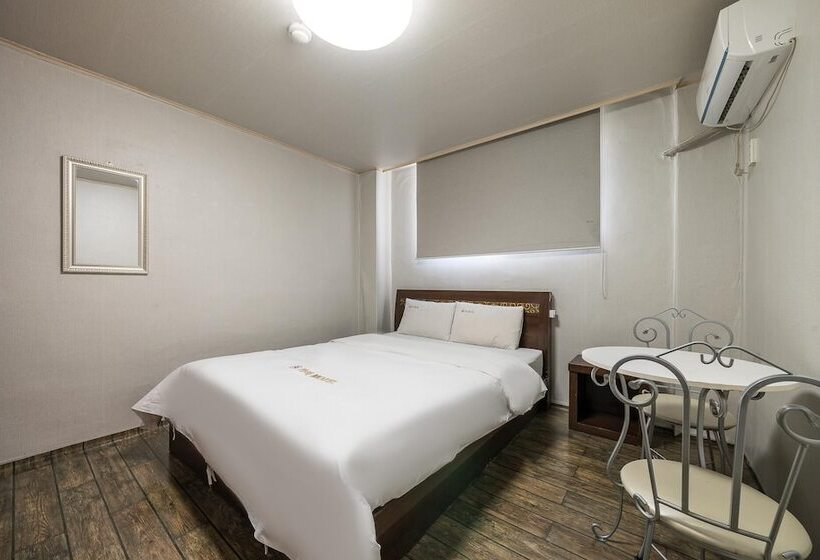 汽车旅馆  Andong Kara